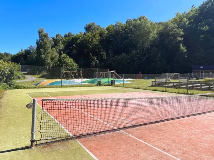 Tennisplatznetz, Campingplatz