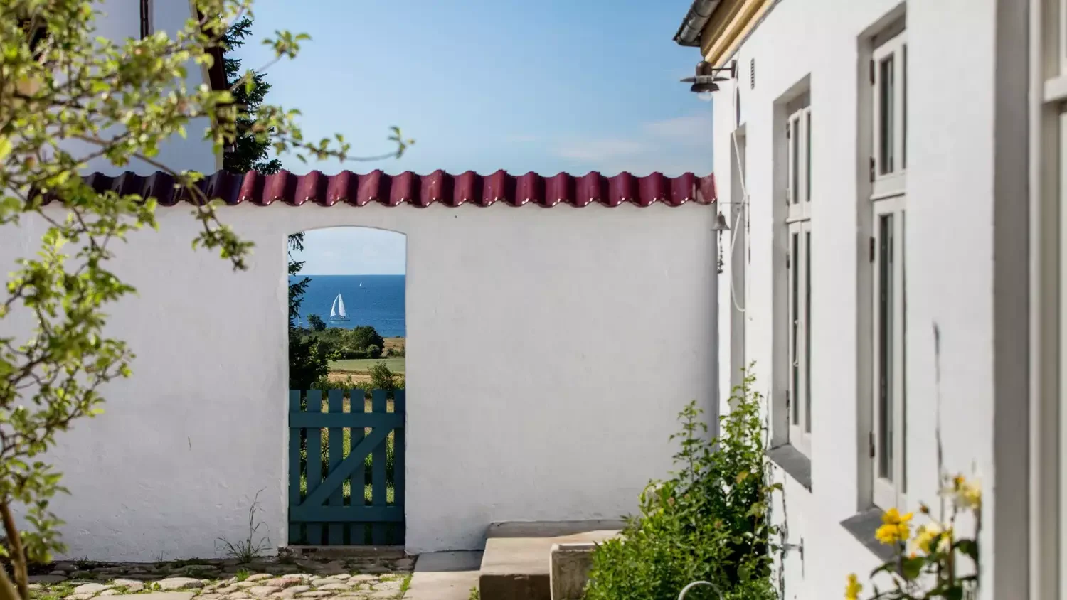 Sommerhus, udsigt til Øresund, ved Møns Klint